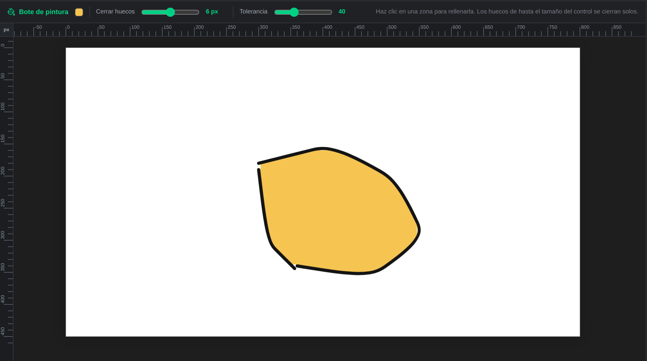 El mismo dibujo relleno de amarillo, con el color respetando la línea y sin escaparse por los huecos
